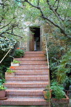 Maison cot coure escalier d'entre