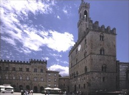 Photo place de Volterra